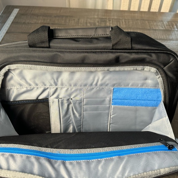 Dell Professional Briefcase 15 460-BCFK - Black - NWT - Office Travel - Picture 5 of 11